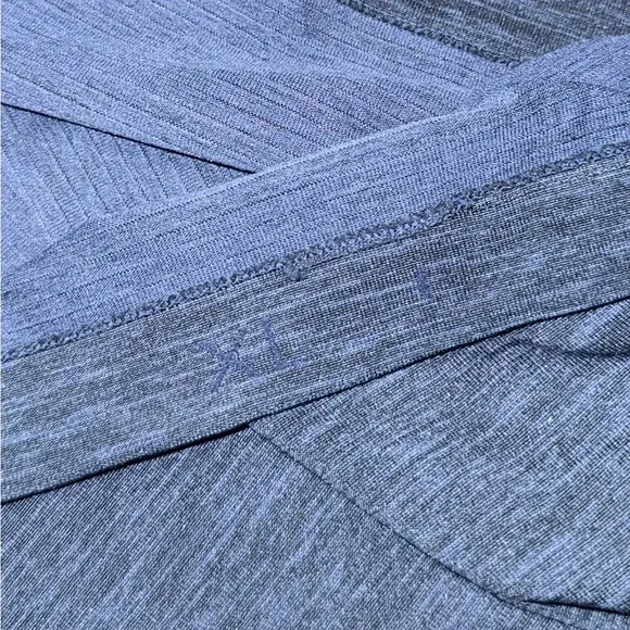 Lululemon Metal Vent Tech Surge Long Sleeve Nautical Navy XL - Picture 8 of 8